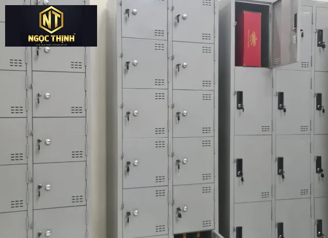 Tủ giày bằng sắt sơn tĩnh điện 12 khoang 12C2KG Tủ giày bằng sắt sơn tĩnh điện 12 khoang 12C2KG